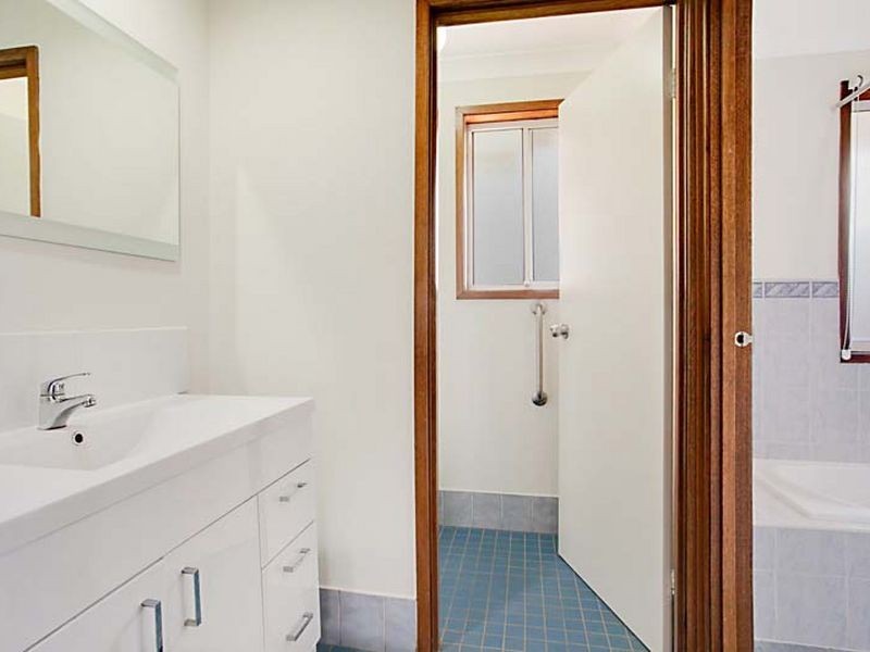 1 Waterworth Drive, Narellan Vale NSW 2567