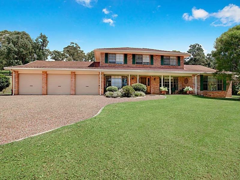 The Oaks NSW 2570