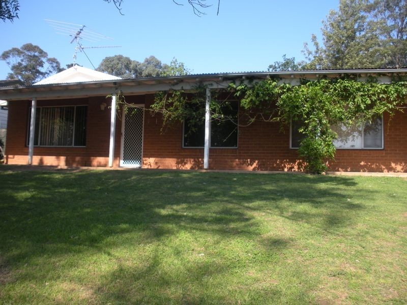 72 Remembrance Drive, Tahmoor NSW 2573