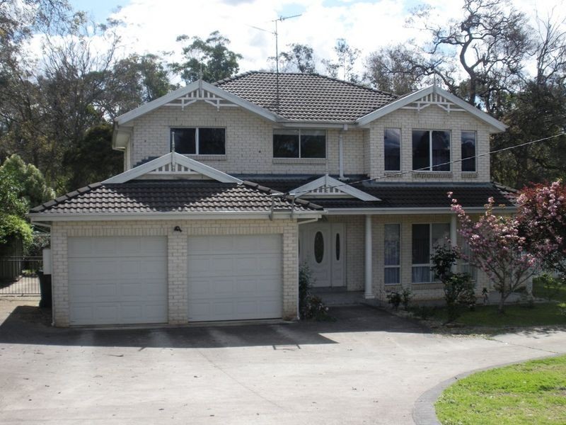 3 Westbourne Ave, Thirlmere NSW 2572