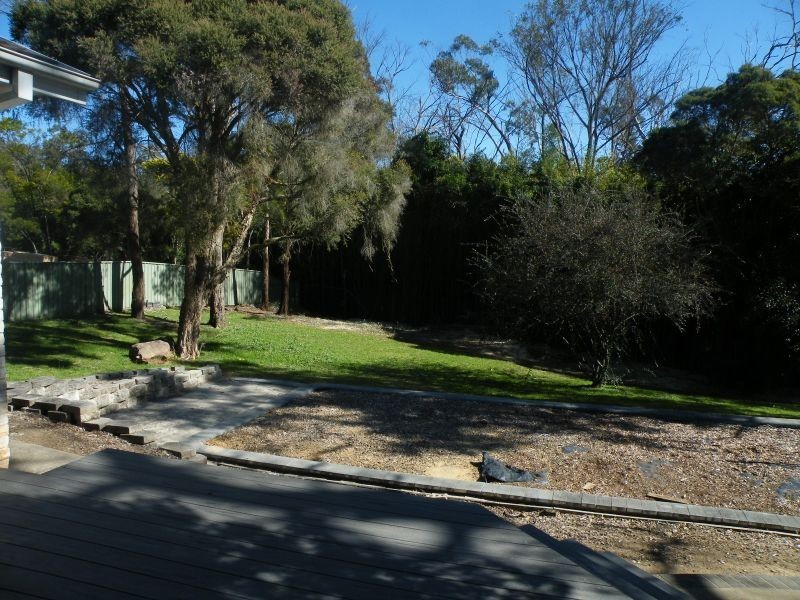 3 Westbourne Ave, Thirlmere NSW 2572