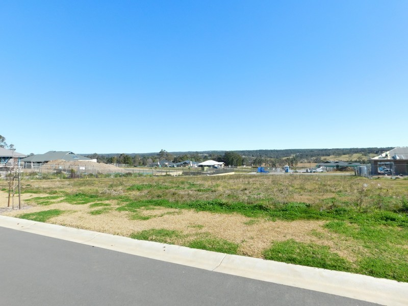 The Oaks NSW 2570