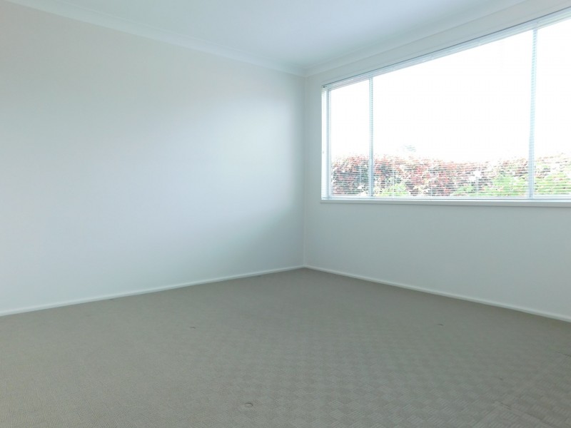 10 James Street, Hill Top NSW 2575