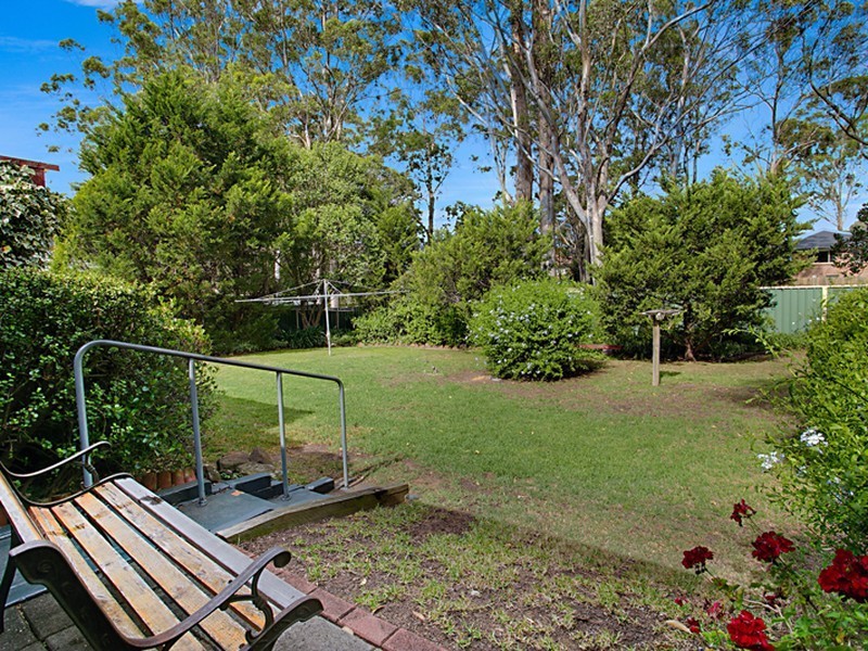 10 Stuart Place, Tahmoor NSW 2573