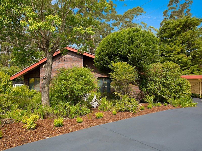 10 Stuart Place, Tahmoor NSW 2573