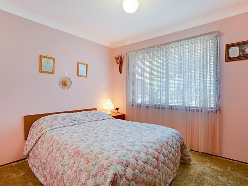 10 Stuart Place, Tahmoor NSW 2573