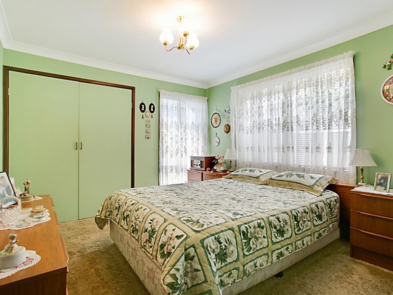 10 Stuart Place, Tahmoor NSW 2573