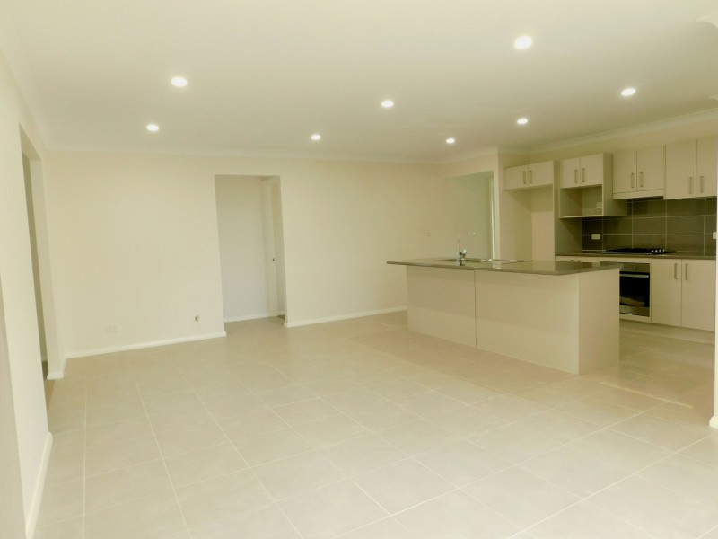 1C Close Street, Thirlmere NSW 2572