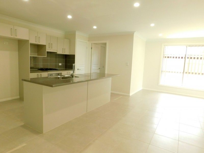 1C Close Street, Thirlmere NSW 2572