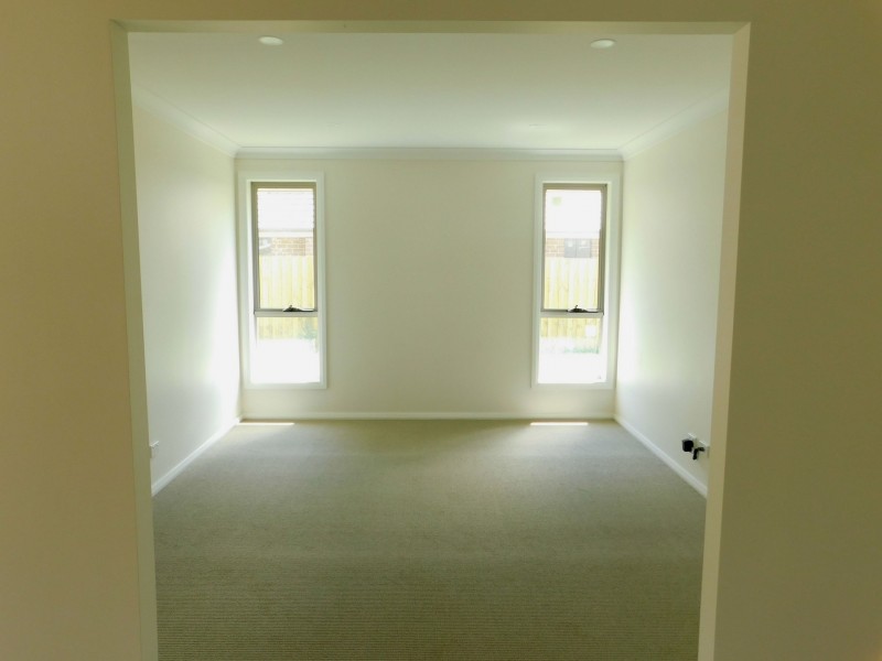 1C Close Street, Thirlmere NSW 2572
