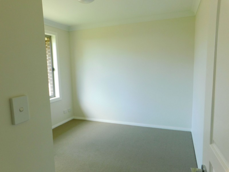 1C Close Street, Thirlmere NSW 2572