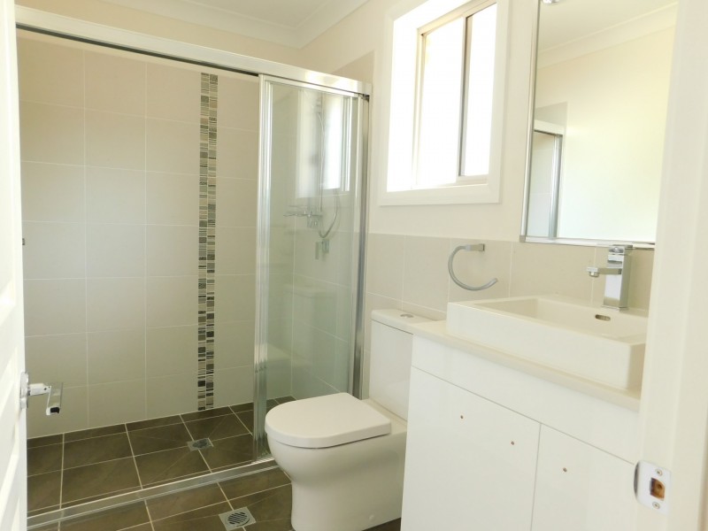 1C Close Street, Thirlmere NSW 2572