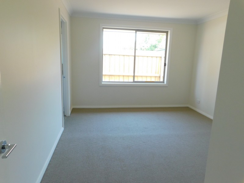 1C Close Street, Thirlmere NSW 2572