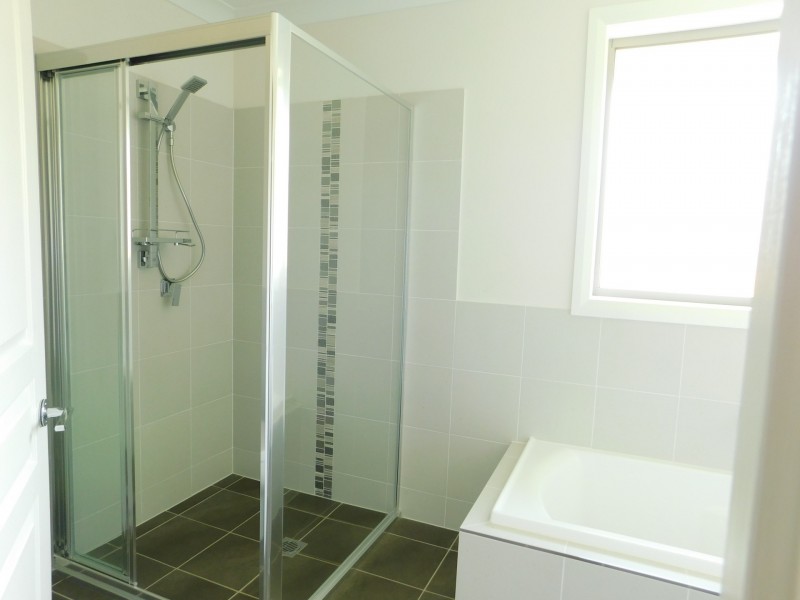 1C Close Street, Thirlmere NSW 2572