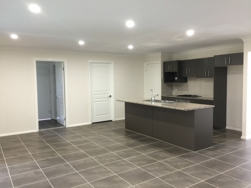 1B Close Street, Thirlmere NSW 2572