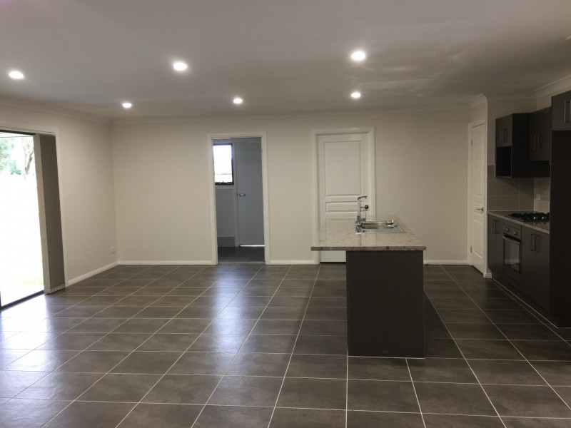 1B Close Street, Thirlmere NSW 2572