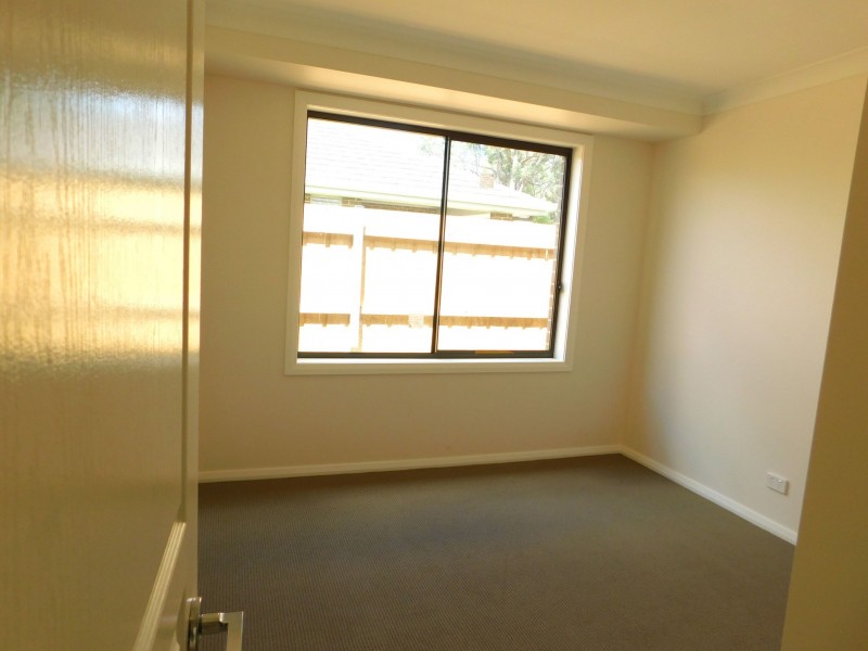 1B Close Street, Thirlmere NSW 2572