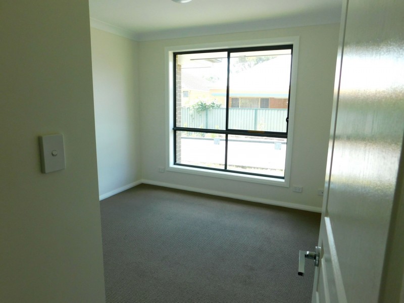 1B Close Street, Thirlmere NSW 2572