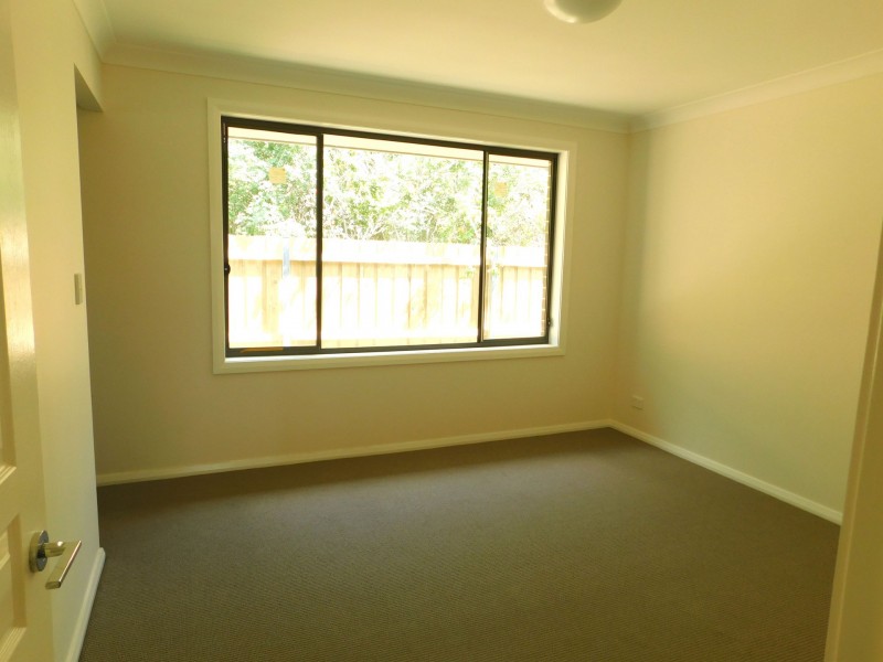 1B Close Street, Thirlmere NSW 2572