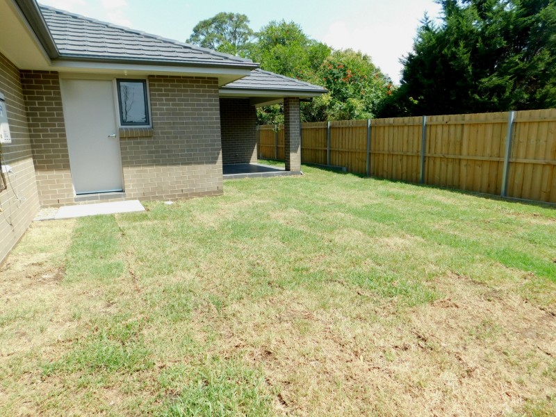 1B Close Street, Thirlmere NSW 2572