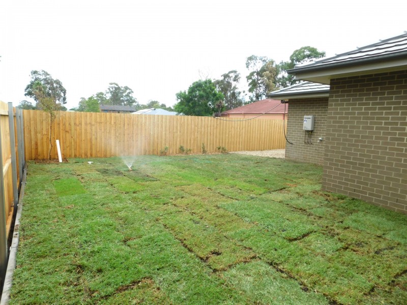 1B Close Street, Thirlmere NSW 2572