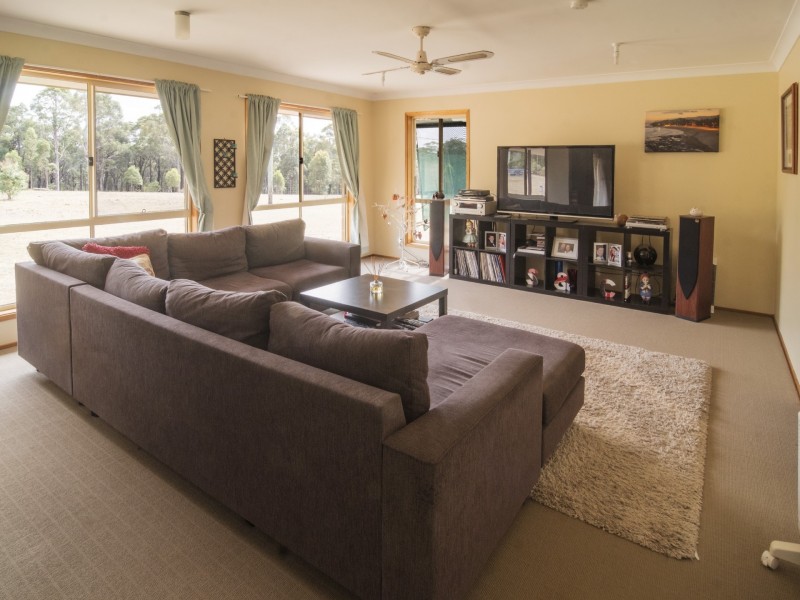 295 Bonds Road, Thirlmere NSW 2572