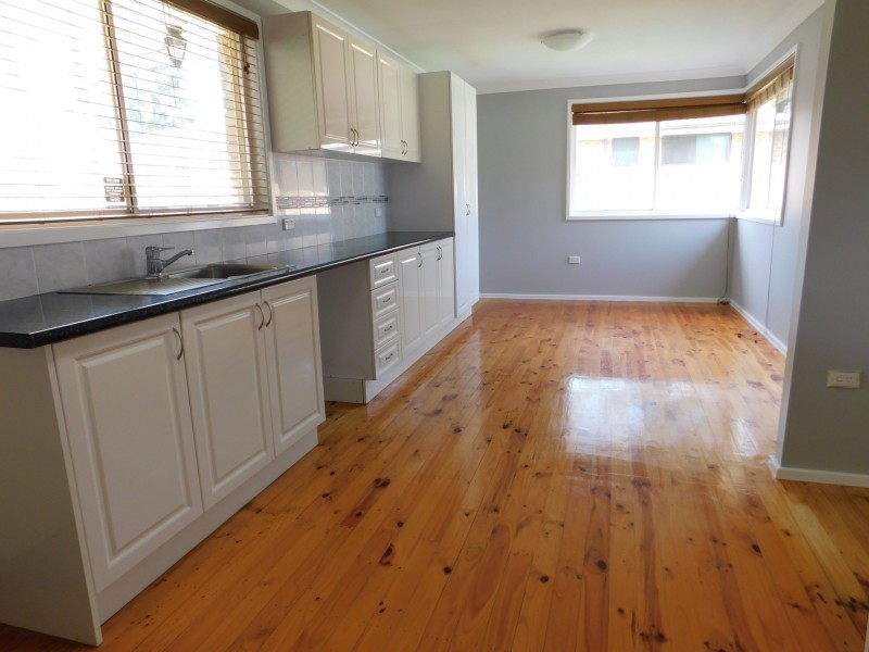 77 Thirlmere Way, Tahmoor NSW 2573