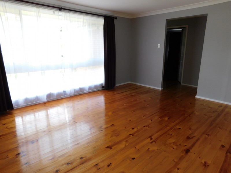 77 Thirlmere Way, Tahmoor NSW 2573