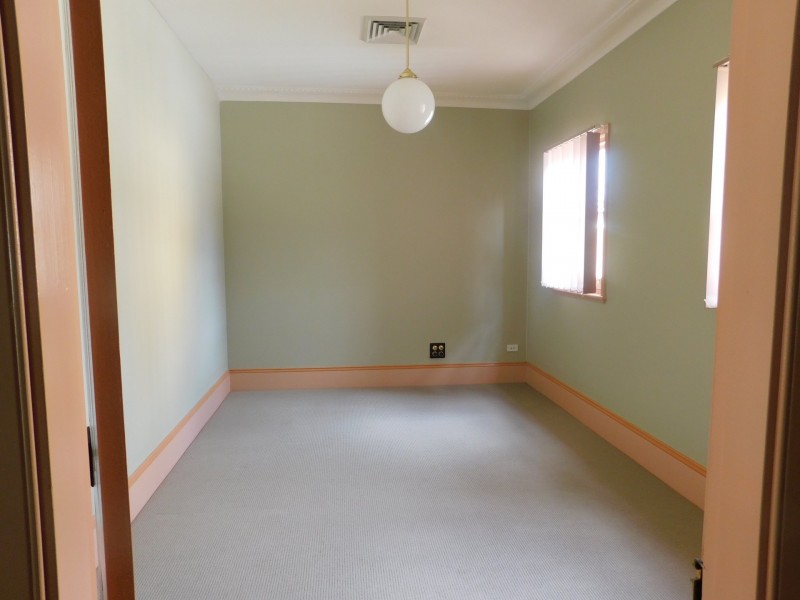 207B Menangle Street, Picton NSW 2571