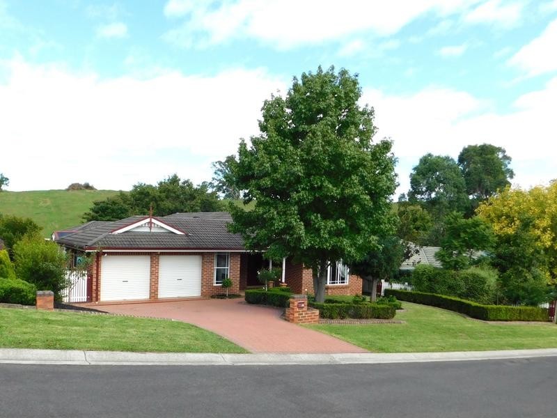 3 Emmett Close, Picton NSW 2571