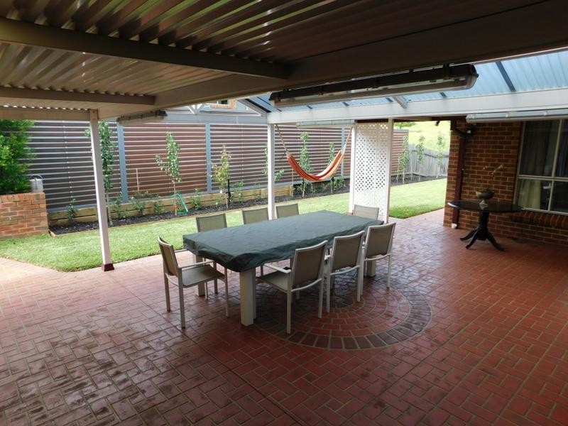 3 Emmett Close, Picton NSW 2571