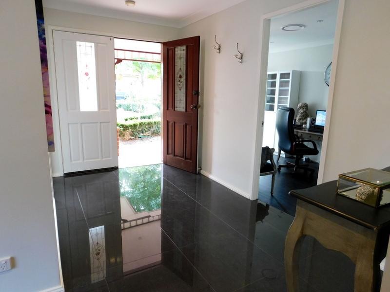 3 Emmett Close, Picton NSW 2571