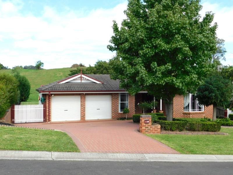 3 Emmett Close, Picton NSW 2571
