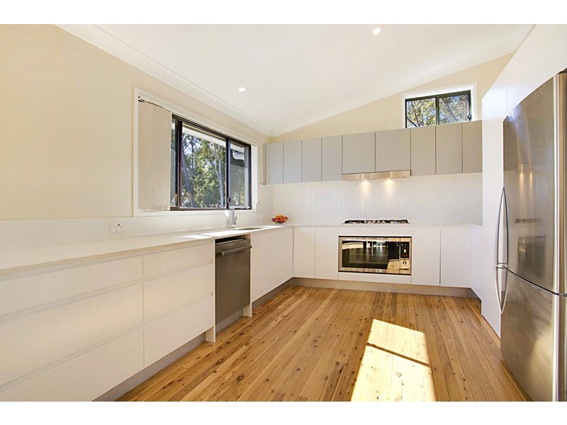 4 Grandview Parade, Hill Top NSW 2575