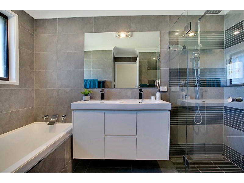 4 Grandview Parade, Hill Top NSW 2575