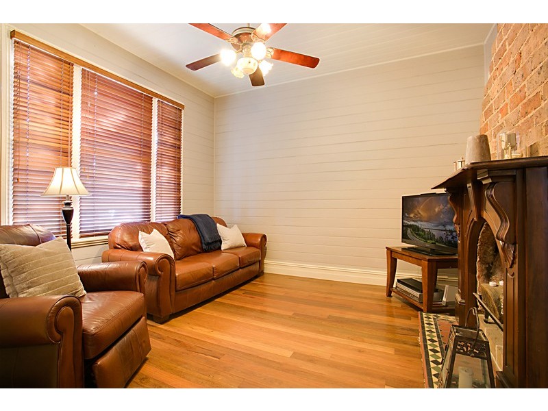 226 Menangle Street, Picton NSW 2571