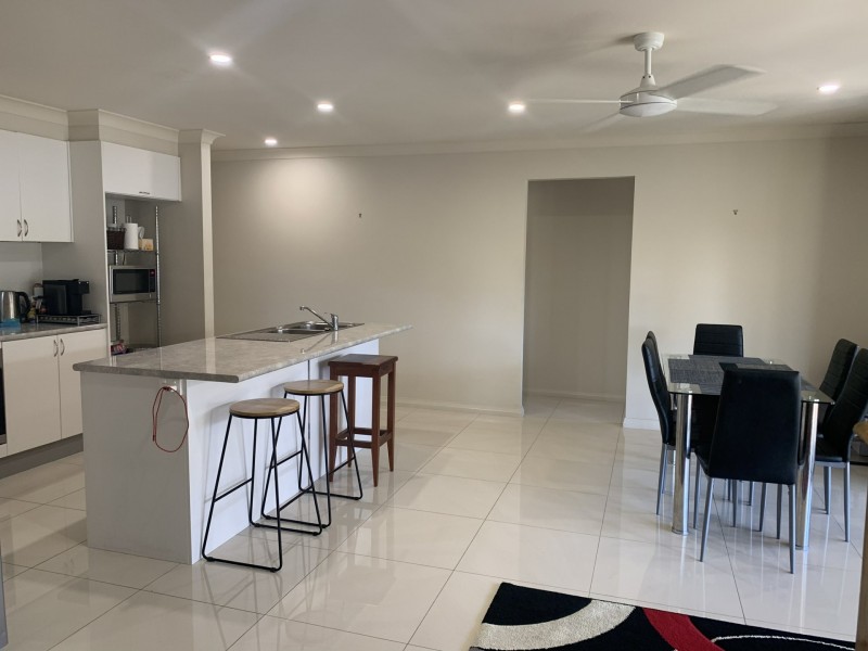 2/8 Lindon Cresent, Kootingal NSW 2352