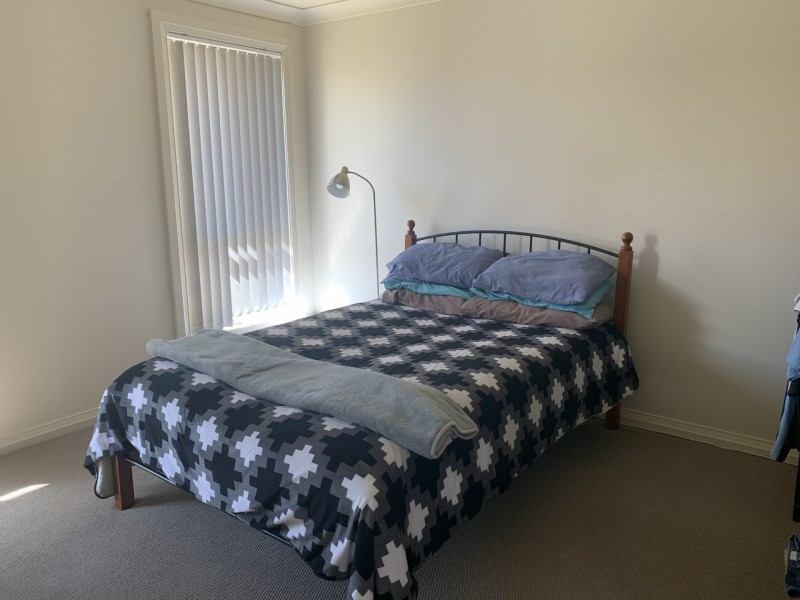 2/8 Lindon Cresent, Kootingal NSW 2352