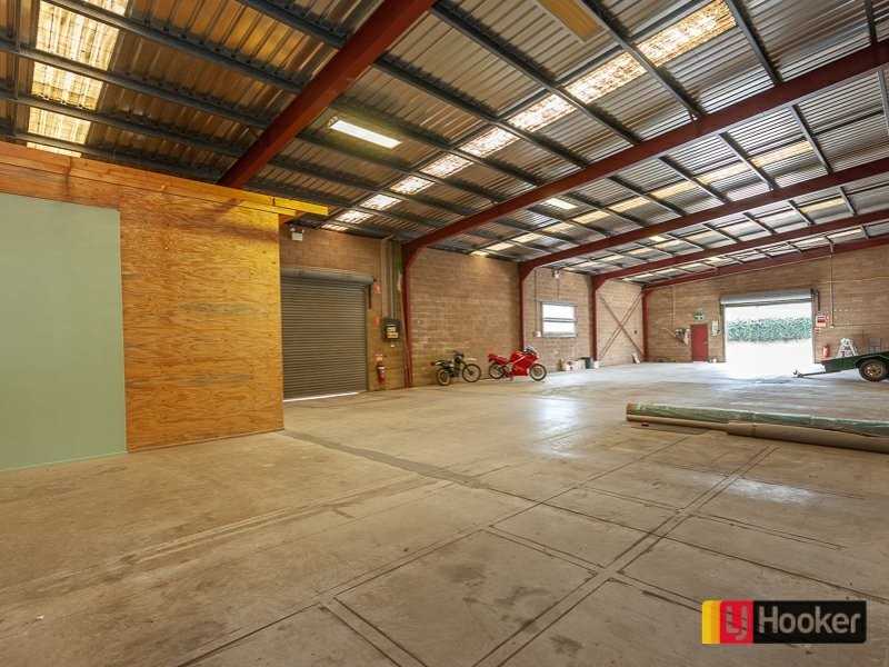 184 Peel Street, Tamworth NSW 2340