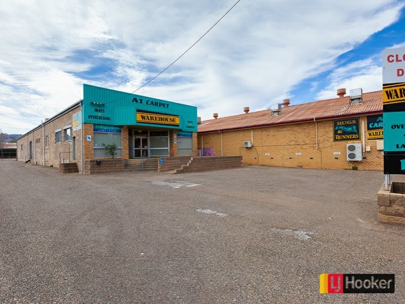 184 Peel Street, Tamworth NSW 2340