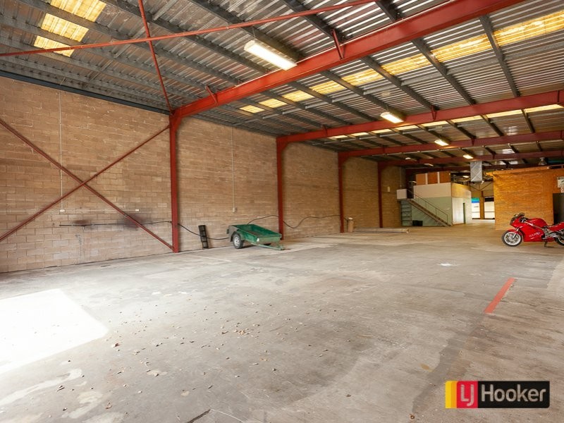 184 Peel Street, Tamworth NSW 2340