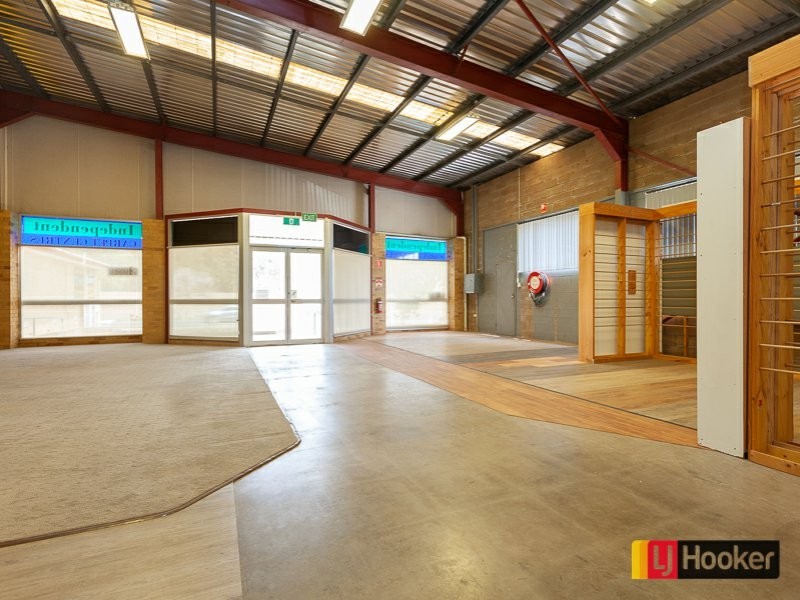 184 Peel Street, Tamworth NSW 2340