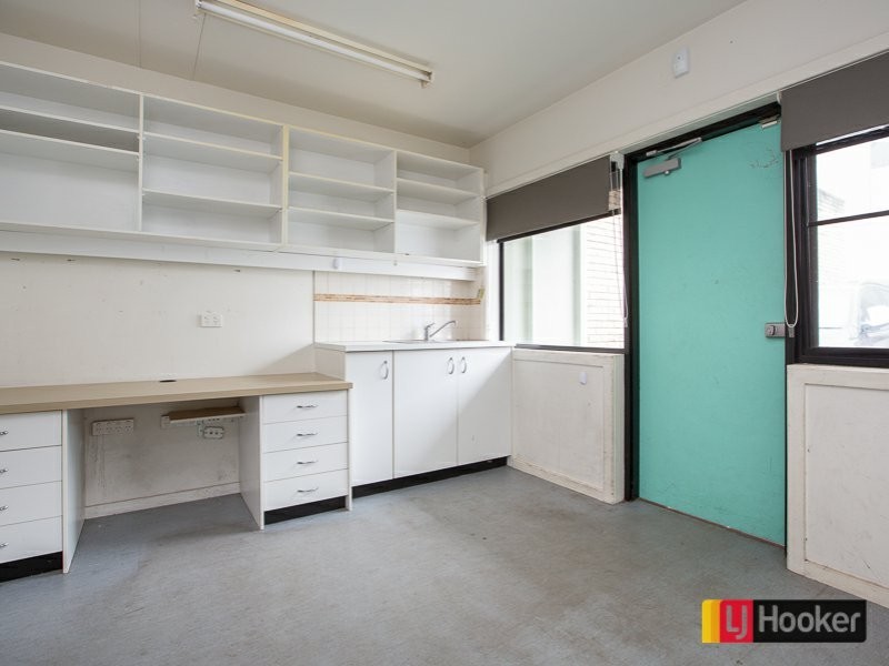 358 Peel Street, Tamworth NSW 2340