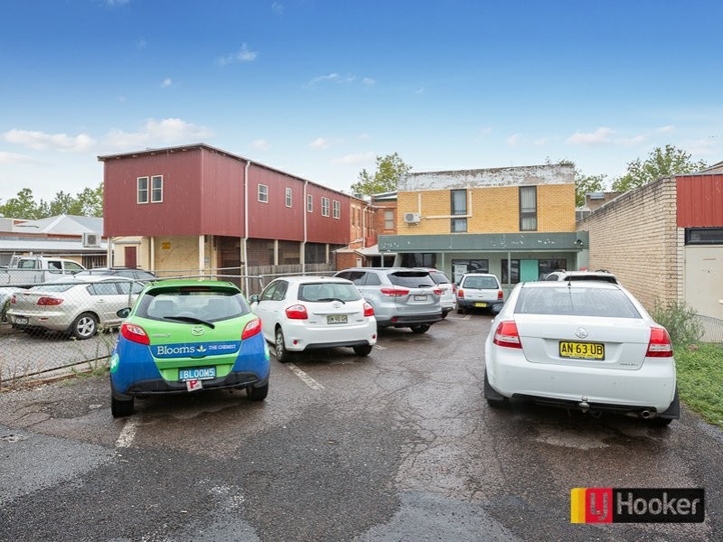 358 Peel Street, Tamworth NSW 2340