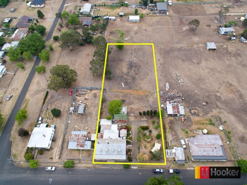 109-111 Caroline Street, Bendemeer NSW 2355