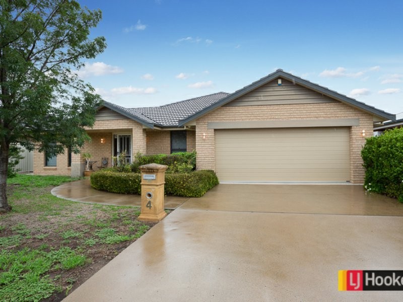 4 Ivory Place, Hillvue NSW 2340