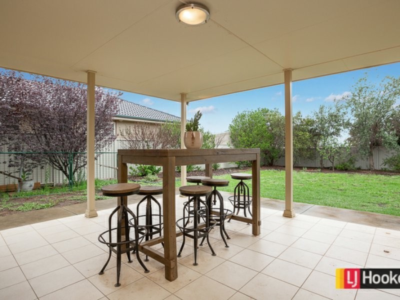 4 Ivory Place, Hillvue NSW 2340