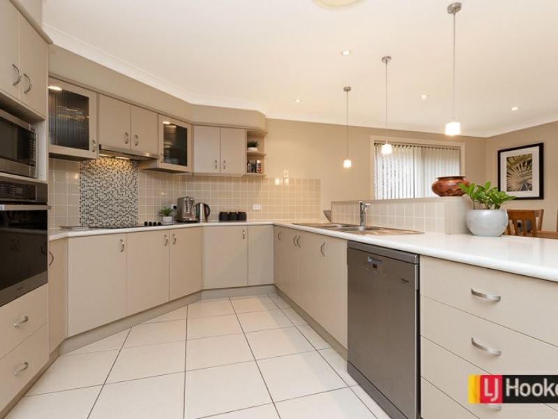 4 Ivory Place, Hillvue NSW 2340