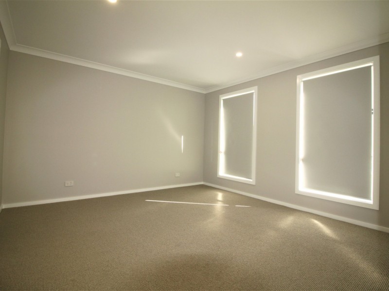 9 Florence Lane, Tamworth NSW 2340