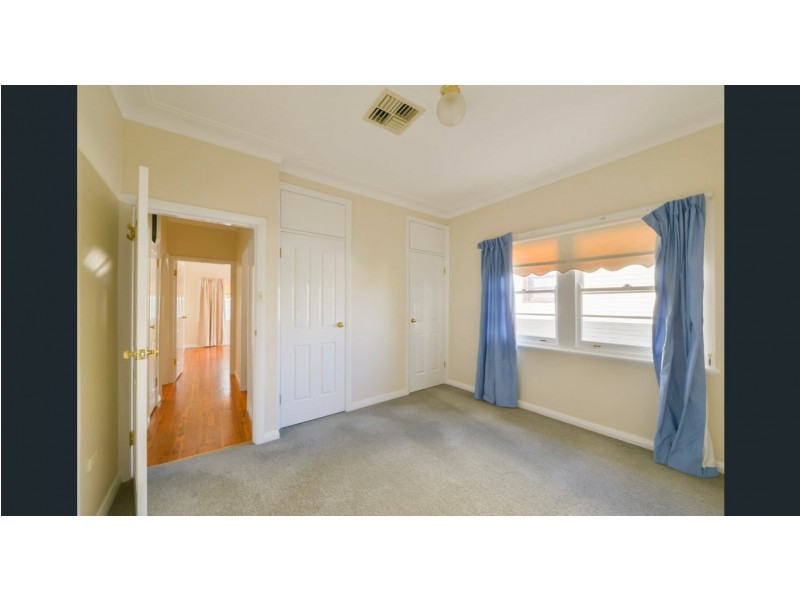 195 Carthage Street, East Tamworth NSW 2340